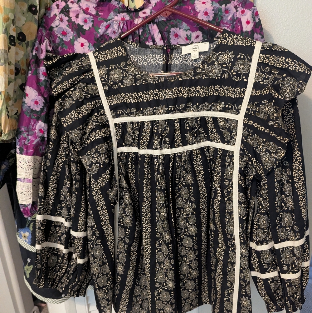 Floral Black and Cream Women's Top